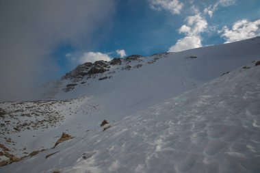 Oshten dağın, adıge parlak bir yükseliş