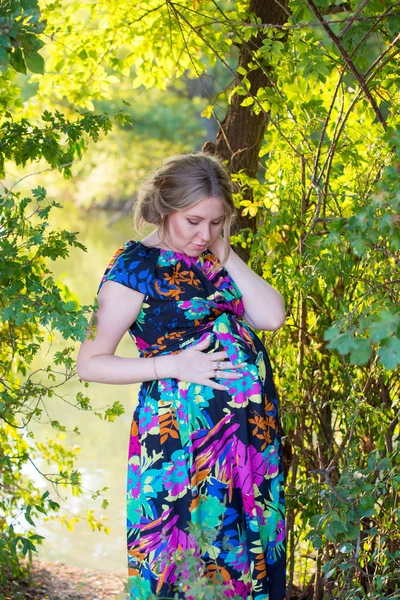 Photo Session Nature Cute Pregnant Girl — Stock Photo, Image