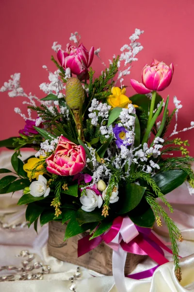 Chique Heldere Feestelijk Boeket Bloemen — Stockfoto