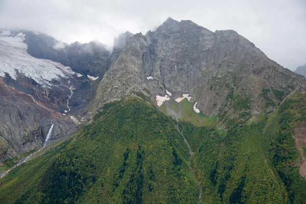 Fascinante Ascenso Las Montañas Dombai Karachay Cherkessia — Foto de Stock