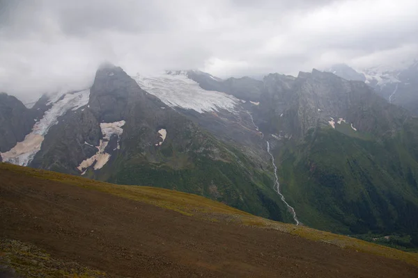 Faszinierender Aufstieg Die Berge Von Dombai Karatschaj Tscherkessien — Stockfoto