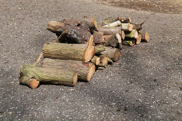 Pile Wood Store Pro Oheň Log Průchodné Venku — Stock fotografie