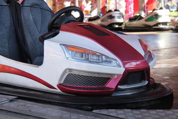 Een Dodgem Riding Car Een Fun Fair Amusement Ride — Stockfoto
