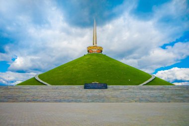 Minsk, Beyaz Rusya - 01 Mayıs 2018: Memorial İkinci Dünya Savaşı Hill zafer, Khatyn anıt karmaşık bir parçası. Anıt ulusal bir kültür hazinesi hükümet tarafından 1969 yılında ilan
