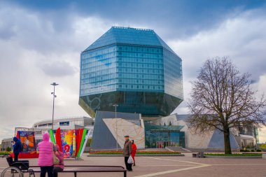 Minsk, Beyaz Rusya - 01 Mayıs 2018: Ulusal Kütüphane, Beyaz Rusya tam adı devlet kurumu Ulusal Kütüphane Belarus Minsk ana evrensel bilimsel Kütüphanesi olduğunu