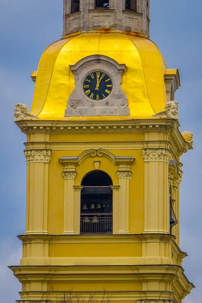 ST. PETERSBURG, RÚSSIA, 17 MAIO 2018: Fechar a Fortaleza de Pedro e Paulo fundada por Pedro Magno em 1703 e construída segundo desenhos de Domenico Trezzinis de 1706-1740 São Petersburgo — Fotografia de Stock