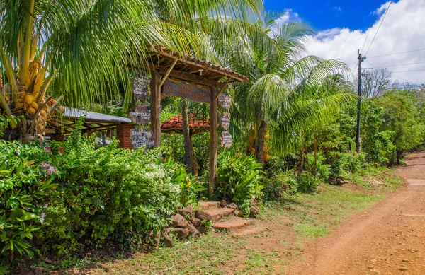 OMETEPE, NICARAGUA, MAY, 14, 2018: Outdoor view of ecofriendly restaurant, cafe imperio, located to couple minuts to dowtown on Isla Ometepe — Stock Photo, Image