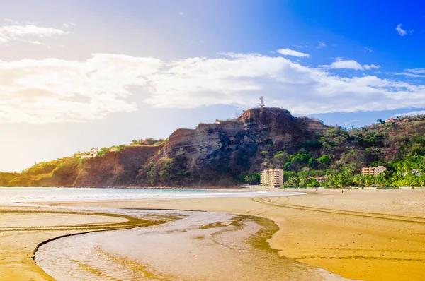 Außenansicht der Strand-Szene San Juan del Sur Nicaragua mit Restaurants und Hotels am Pazifik — Stockfoto