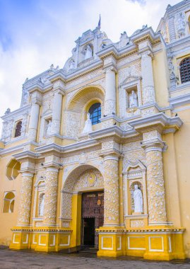 Ciudad de Guatemala, Guatemala, Nisan, 25, 2018: bina, inşaat, bu bina on yıl sonra görünümü yerine bir önceki Katedrali 1542'başladı