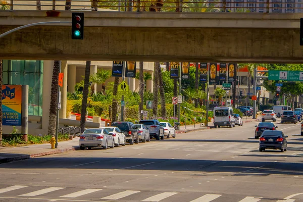 Los Angeles, California, Usa, 20 Sierpień 2018 r.: Odkryty widok na Los Angeles freeway rampy interchange w San Fernando Valley — Zdjęcie stockowe