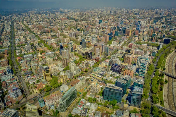 Panorama Vista de Santiago desde Cerro San Cristóbal, Chile — Foto de Stock