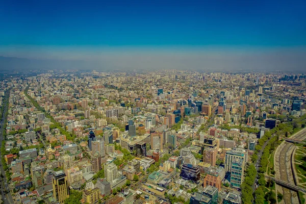 Panoramautsikt över Santiago från Cerro San Cristobal, Chile — Stockfoto