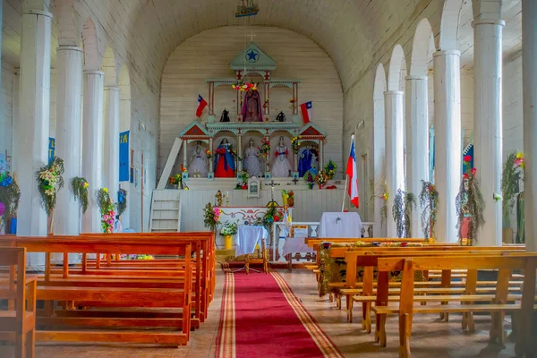 Chiloe, Chile - szeptember, 27, 2018: Belseje Jes s István templom, a Aldachildo a Lemuy-szigeten, az egyik az egyházak Chilo szigetcsoport — Stock Fotó