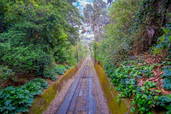 Tramvaj na vrchol kopce, kopce san cristobal, santiago, chile — Stock fotografie