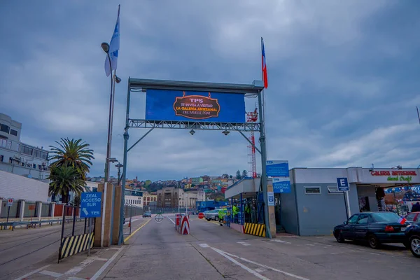 Valparaiso, Chile - 15 września 2018 r.: Portu Valparaiso. Valparaiso to miasto ważnym portem na wybrzeżu Pacyfiku w Chile — Zdjęcie stockowe