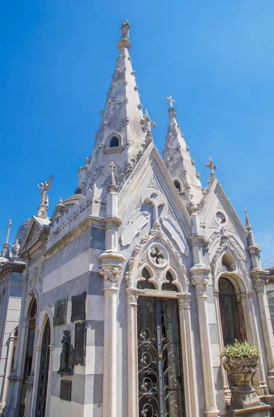 Cemitério La Recoleta localizado no bairro Recoleta de Buenos Aires, Argentina — Fotografia de Stock