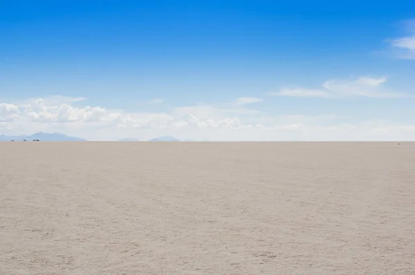 Salar de Uyuni, el área salina más grande del mundo, Altiplano, Bolivia, América del Sur . —  Fotos de Stock