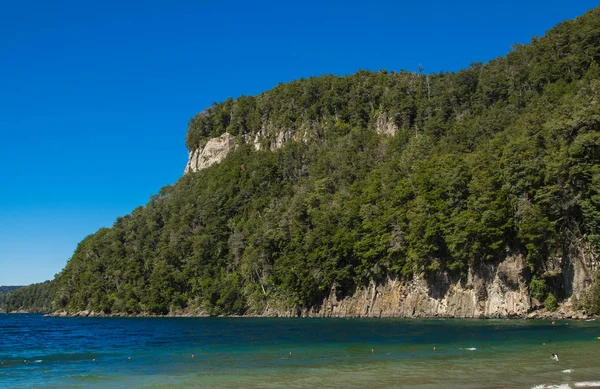 Lake Nahuel Huapi and Villa La Angostura town, Argentina — Stock Photo, Image