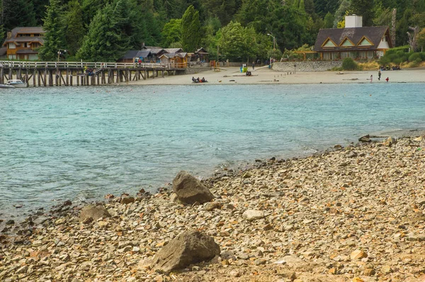 Lake Nahuel Huapi en Villa La Angostura Town, Argentinië — Stockfoto