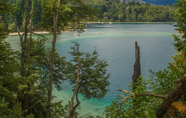 Nahuel-tó Huapi és Villa La Angostura Town, Argentína — Stock Fotó