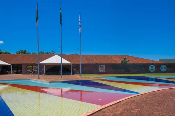 Foz do Iguazu, BRASIL - 24 DE FEBRERO DE 2018: Foz do Iguazu. Es una ciudad turística y cascadas en Brasil . — Foto de Stock