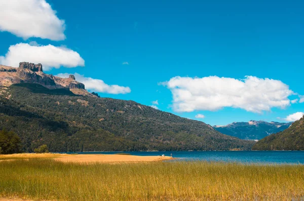 Falkensee im nahuel huapi nationalpark, provinz neuquen, argentina — Stockfoto