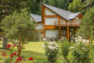 Lake Nahuel Huapi ve Villa La Angostura şehir, Arjantin