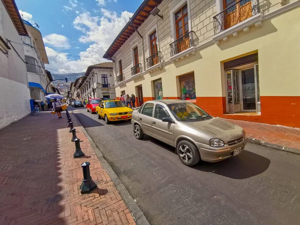 Quito, Ekvádor, 29. září 2019: Pohled na historické centrum Quita, Ekvádor. Vyhlášeno UNESCO — Stock fotografie