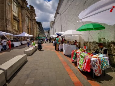 Quito, Ekvador, 29 Eylül 2019: Quito, Ekvador 'un tarihi merkezi. Unesco tarafından ilan edildi.