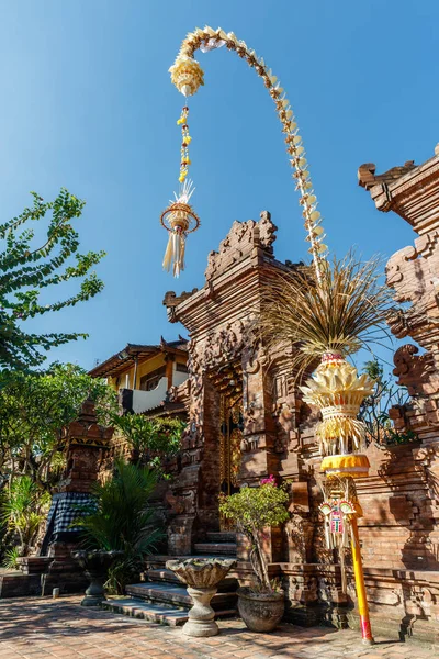 Polo Penjor Vicino Tempio Indù Balinese Celebrazione Galungan Isola Bali — Foto Stock