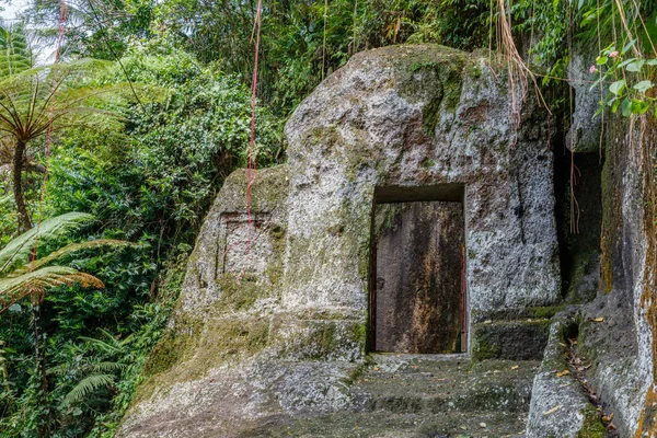 Gunung Kawi, antik tapınak ve Tampaksiring, Bali, Endonezya mezar kompleksi