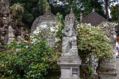 Bali Hindu Tapınağı Pura Tirta Empul, Tampaksiring, Bali, Endonezya Guardian heykeli.