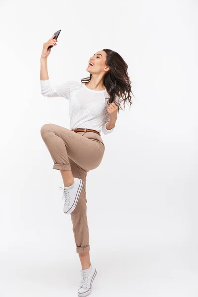 Retrato Larga Duración Una Mujer Negocios Asiática Emocionada Celebrando Con — Foto de Stock