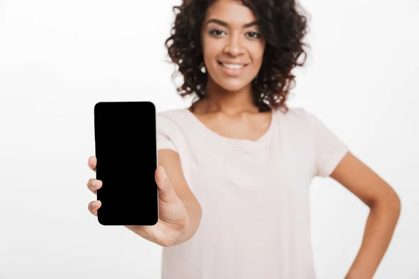 Beautiful Woman Afro Brown Hair Doing Commercial Presenting New Mobile — Stock Photo, Image