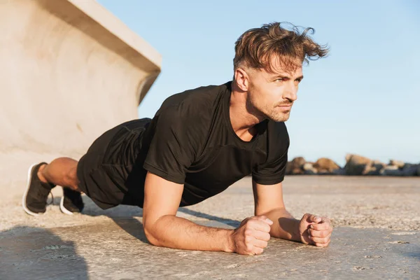 Portrait Focused Sportsman Doing Plank Exercise Outdoors — Stock Photo, Image