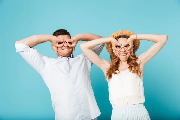 Obrázek Mládež Funny Roztomilý Kavkazské Muže Ženy Izolované Modré Pozadí — Stock fotografie