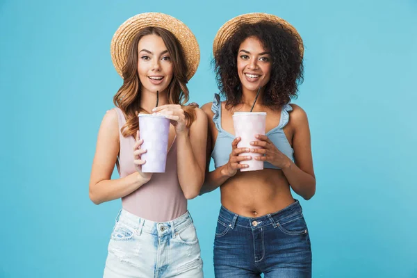 Imagem Duas Meninas Bonitas 20S Com Diferentes Tipos Pele Usando — Fotografia de Stock