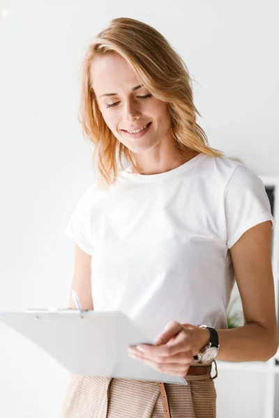 Successful Businesswoman Analyzing Documents While Standing Office — Stock Photo, Image