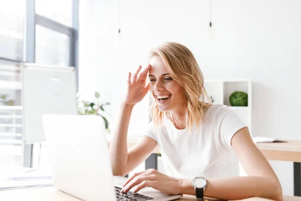 Happy Businesswoman Working Laptop Computer While Sitting Office Desk — Stock Photo, Image