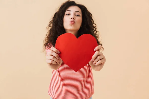 Foto Feliz Jovem Mulher Isolada Sobre Fundo Parede Bege Olhando — Fotografia de Stock