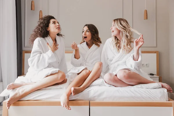 Image Gorgeous Three Adult Girl 20S Wearing Bathrobe Sitting Big — Stock Photo, Image