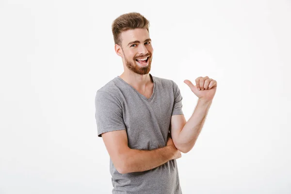 Imagen Joven Guapo Parado Aislado Sobre Fondo Pared Blanco Apuntándose —  Fotos de Stock