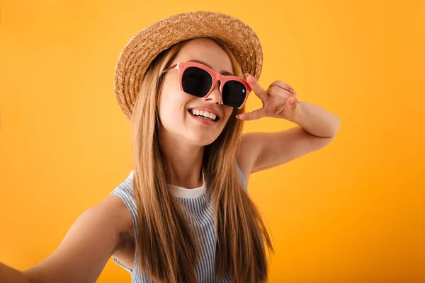 Pretty Young Blonde Woman Summer Hat Sunglasses Taking Selfie Isolated — Stock Photo, Image