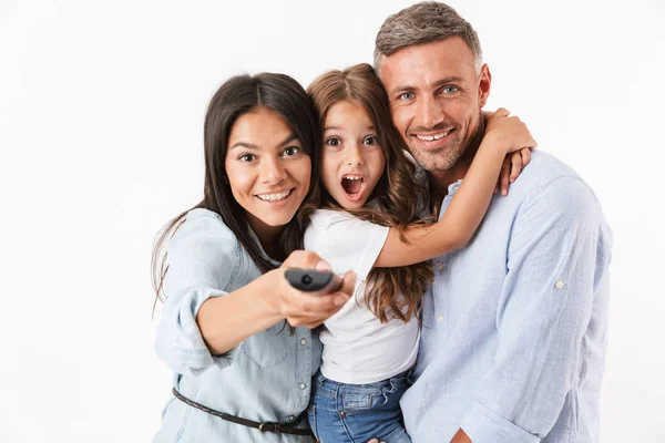 Retrato Padre Familia Feliz Madre Hija Pequeña Sosteniendo Control Remoto — Foto de Stock