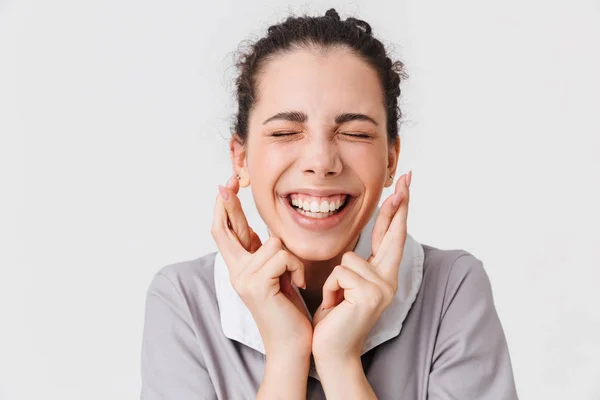 Retrato Cerca Una Joven Criada Alegre Vestida Con Uniforme Sosteniendo —  Fotos de Stock