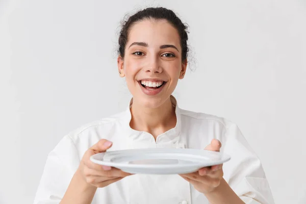 Portrait Une Jeune Femme Joyeuse Cuisinière Vêtue Uniforme Montrant Une — Photo