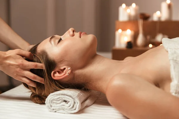 Beautiful Young Girl Having Face Massage Spa Salon — Stock Photo, Image