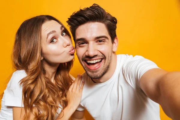 Portrait Caucasian Attractive Couple Man Woman Taking Selfie Photo Together — Stock Photo, Image