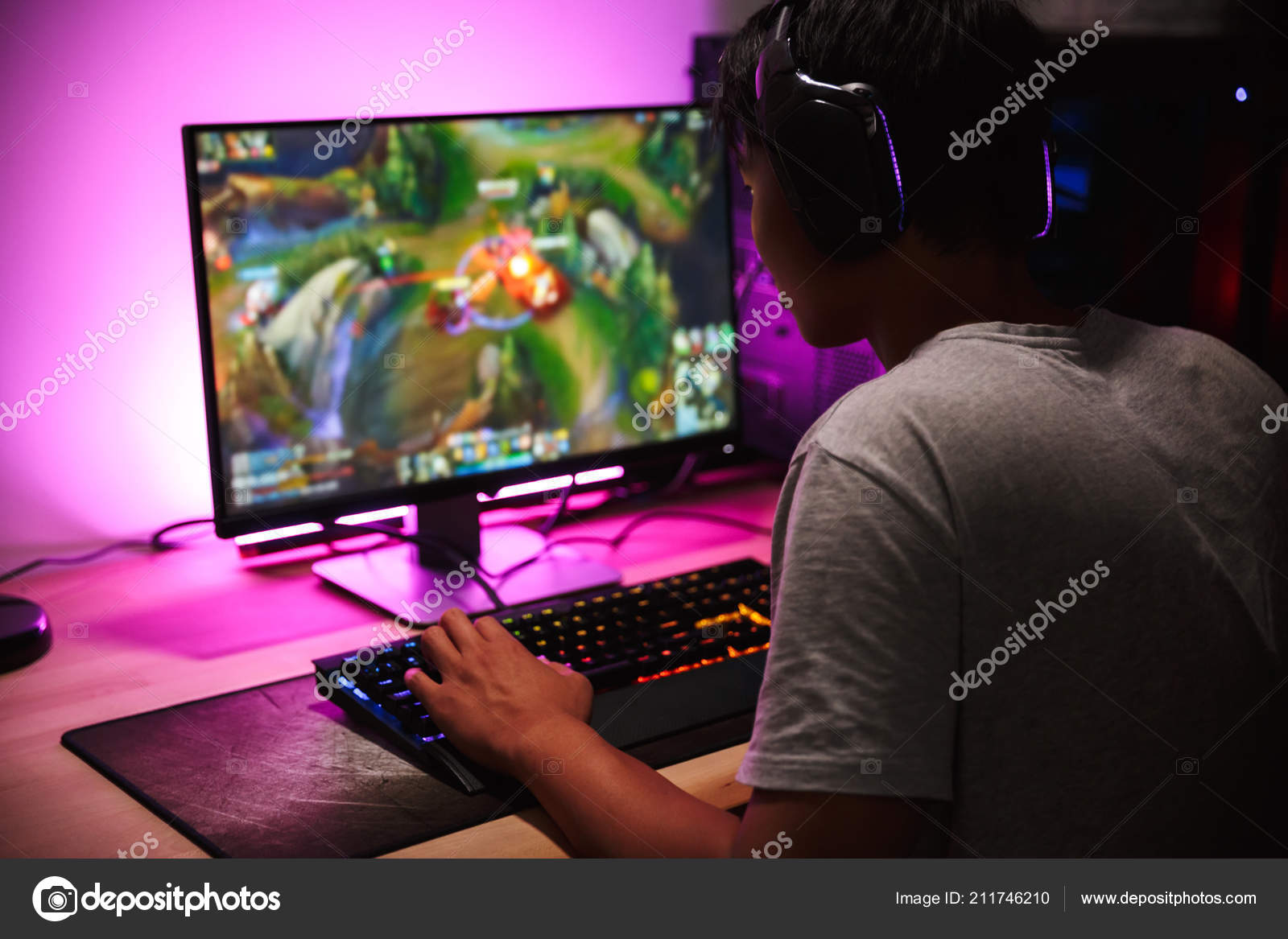 ゲーマー写真素材 ロイヤリティフリーゲーマー画像 Depositphotos ゲーマー写真素材 ロイヤリティフリーゲーマー画像 Depositphotos