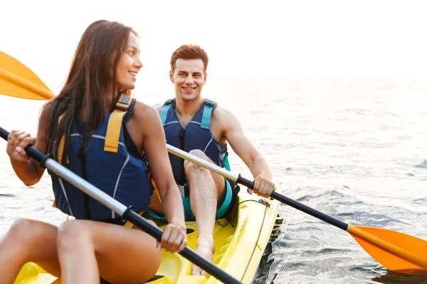 Cheerful Young Couple Kayaking River Together — Stock Photo, Image